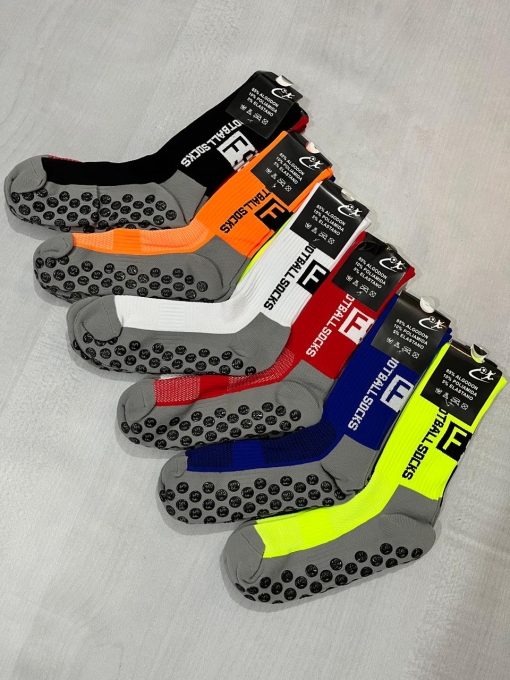 MEDIAS FUTBOL ANTIDESLIZANTES (PACK 3 UNIDADES)